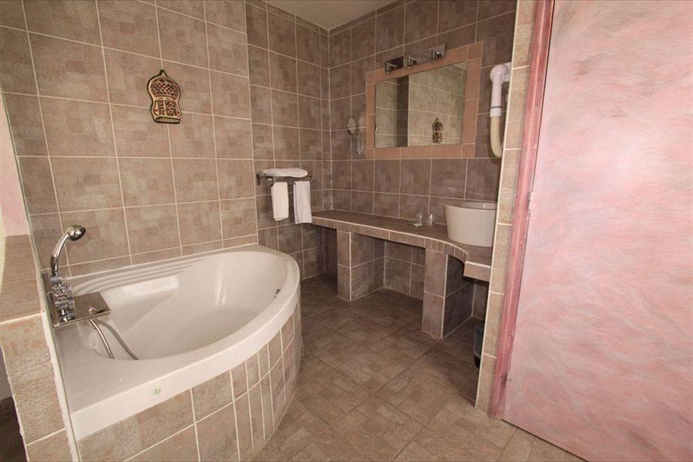 Hotel Le 5 マルティーグ エクステリア 写真